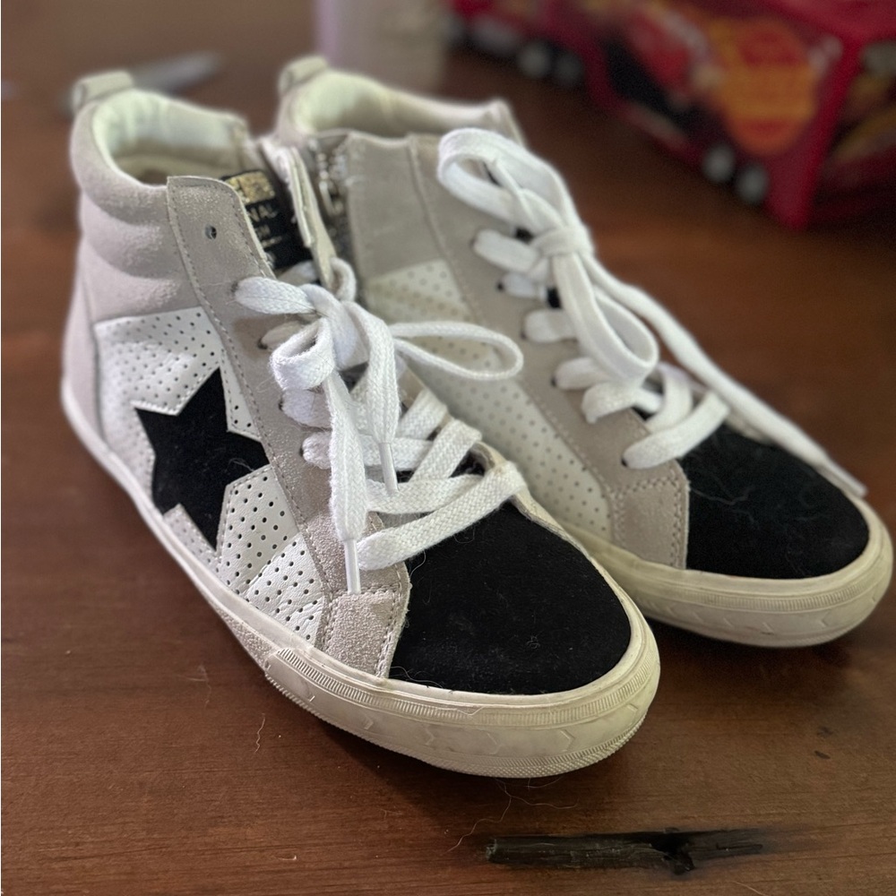 Women’s/big Kids Vintage Havana High-Top Sneakers with Black Star. Worn once!